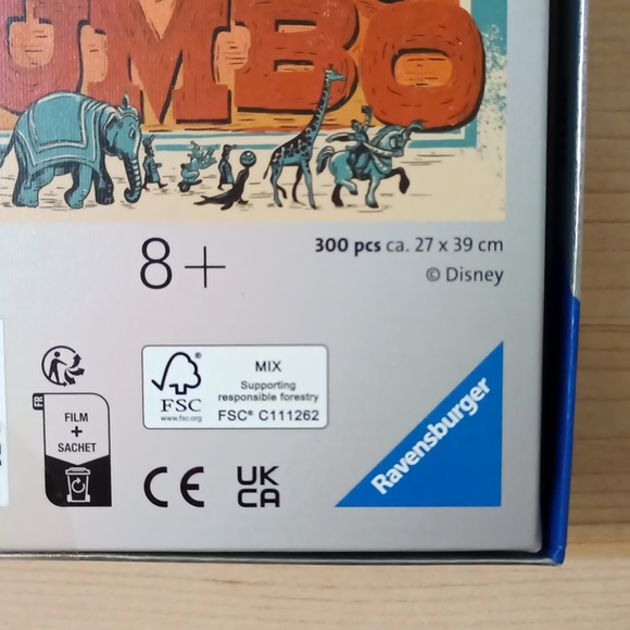 Disney Dumbo Ravensburger 300 pc jigsaw puzzle - Picture 4 of 8